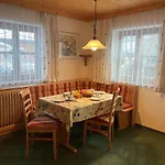 Apartment Haus *